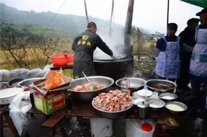 中烹协发布上半年餐饮业复工复业报告：大部分餐企经营已恢复70%-80%【重庆火