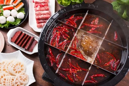 火锅底料,是一座正在沸腾的“金矿”