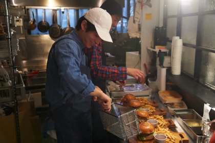 街边小店,等待烟火气